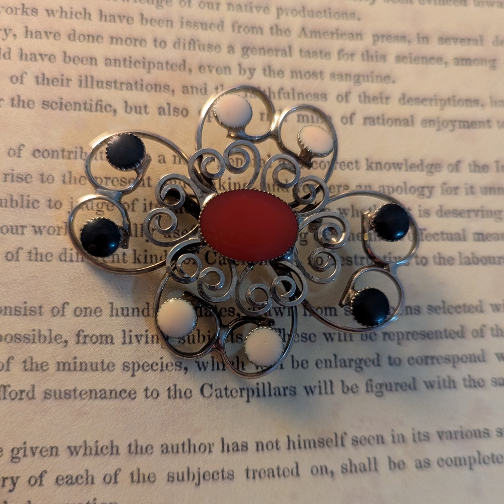 Elegant Silver Filigree and Red Vintage Brooch